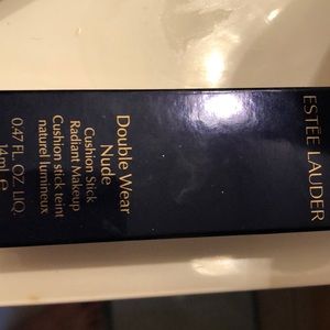 Estée Lauder double wear